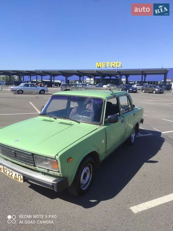Седан ВАЗ / Lada 2105 1982 в Кривом Роге