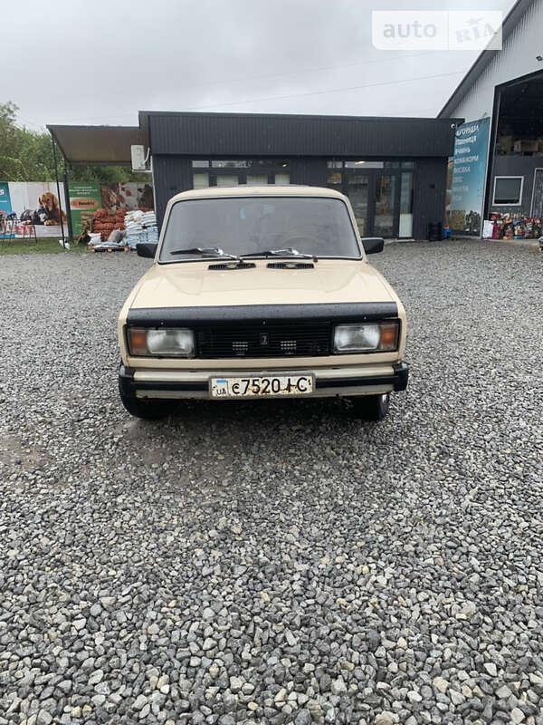 Седан ВАЗ / Lada 2105 1988 в Черновцах