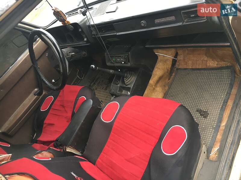 Седан ВАЗ / Lada 2105 1988 в Ямполі