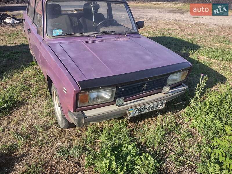 Седан ВАЗ / Lada 2105 1982 в Богуславі