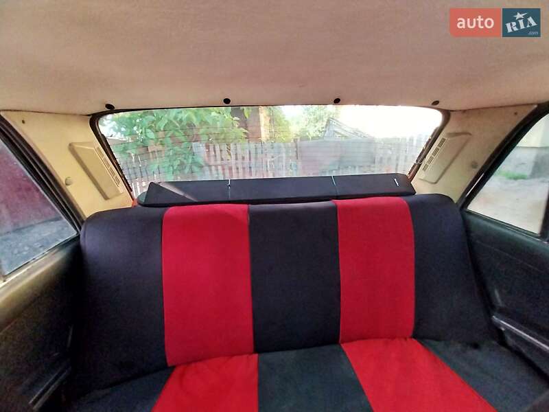 Седан ВАЗ / Lada 2105 1983 в Белзе