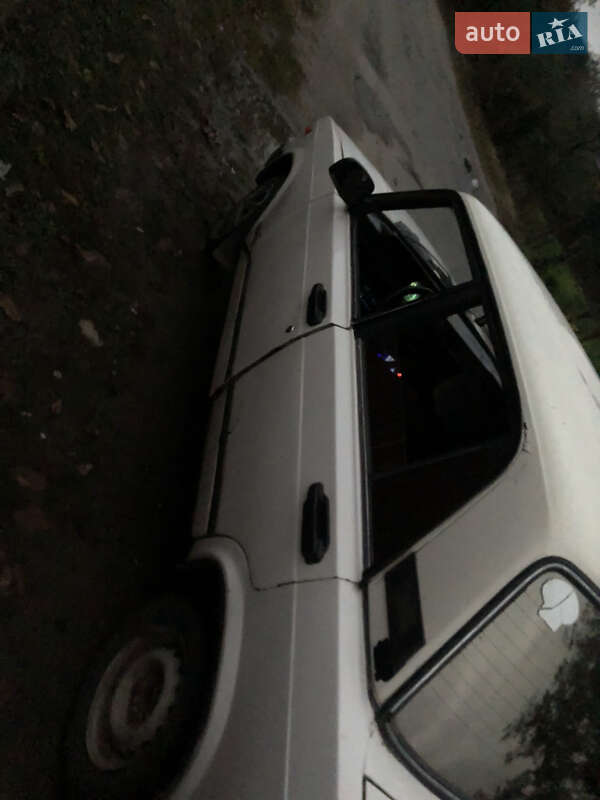 Седан ВАЗ / Lada 2105 1995 в Калинівці