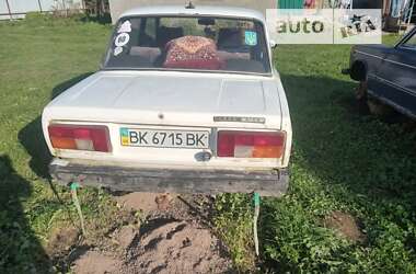 Седан ВАЗ / Lada 2105 1983 в Журавном