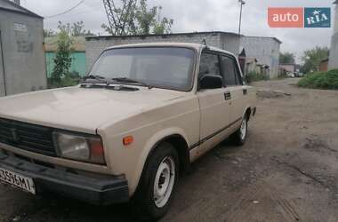 Седан ВАЗ / Lada 2105 1982 в Киеве