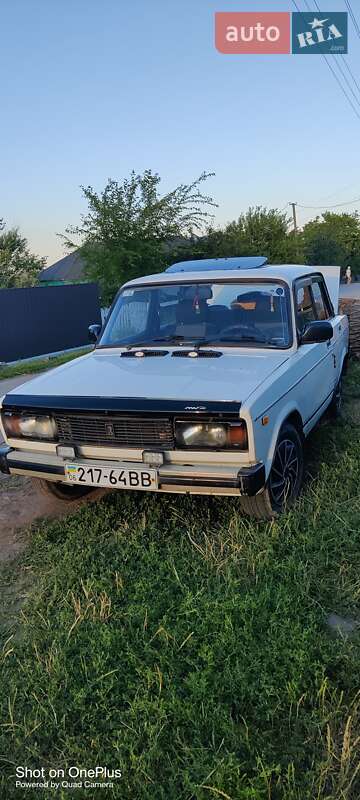 Седан ВАЗ / Lada 2105 1991 в Житомире фото Седан ВАЗ / Lada 2105 1991 в Житомире