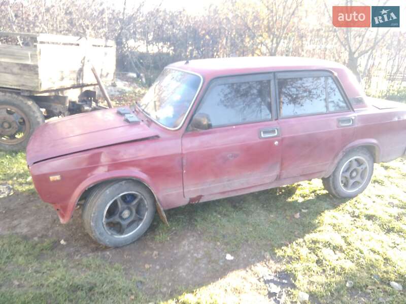 Седан ВАЗ / Lada 2105 1991 в Щирце фото 6 Седан ВАЗ / Lada 2105 1991 в Щирце