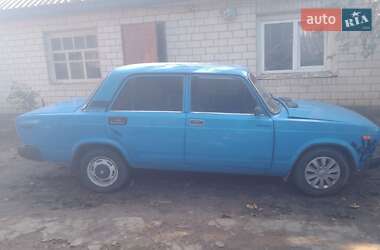 Седан ВАЗ / Lada 2105 1982 в Ромнах