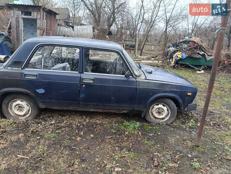 Седан ВАЗ / Lada 2105 1985 в Бобровице