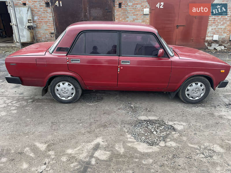Седан ВАЗ / Lada 2105 1994 в Полтаве