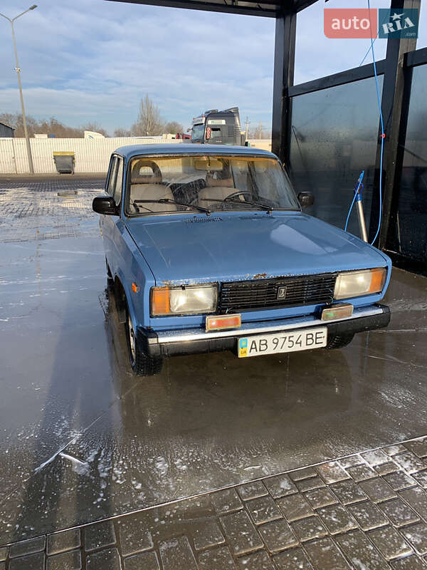 Седан ВАЗ / Lada 2105 1992 в Одессе