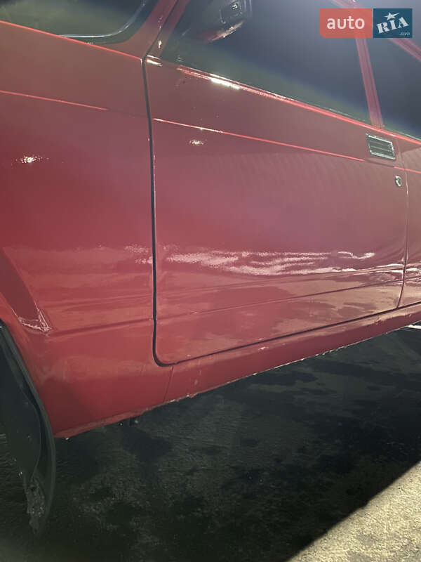 Седан ВАЗ / Lada 2105 1987 в Броварах