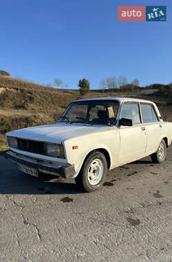 Седан ВАЗ / Lada 2105 1988 в Рівному