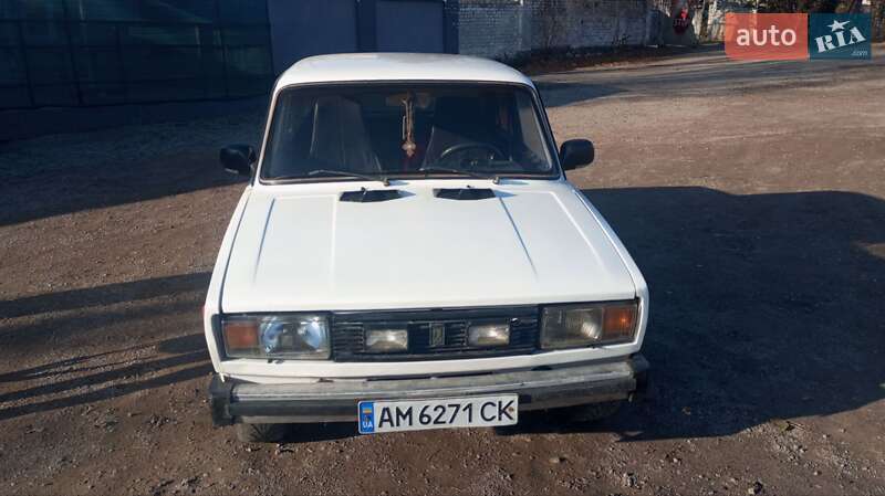 Седан ВАЗ / Lada 2105 1993 в Коростені