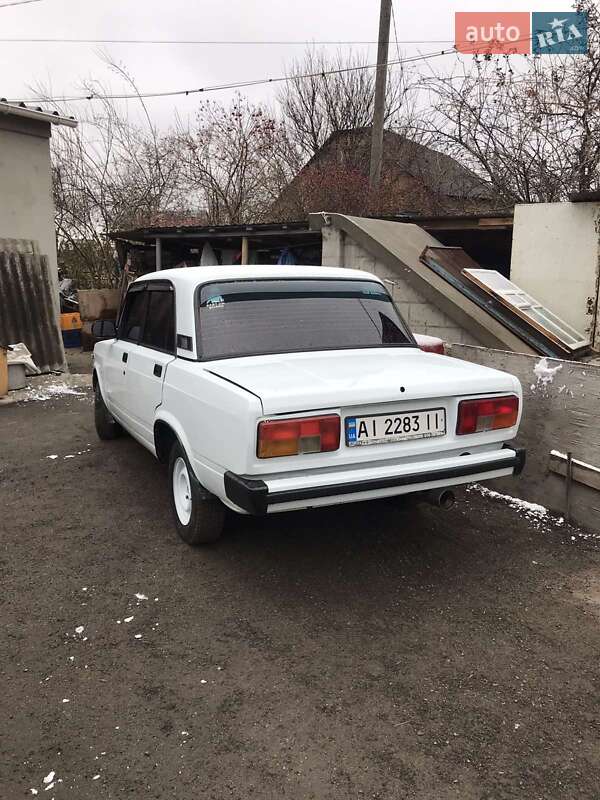 Седан ВАЗ / Lada 2105 1990 в Києві