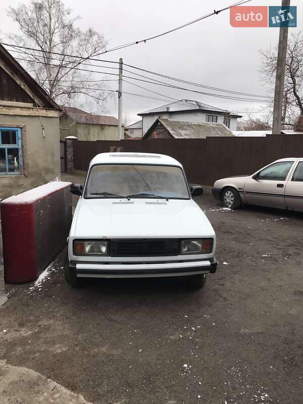 Седан ВАЗ / Lada 2105 1990 в Києві