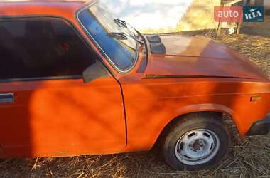 Седан ВАЗ / Lada 2105 1982 в Белой Церкви