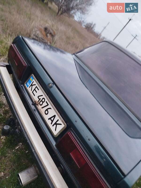 Седан ВАЗ / Lada 2105 1982 в Петровому