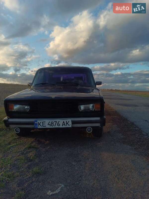 Седан ВАЗ / Lada 2105 1982 в Петровому