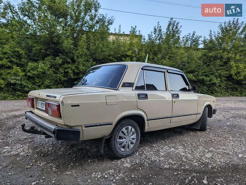 Седан ВАЗ / Lada 2105 1989 в Кременце