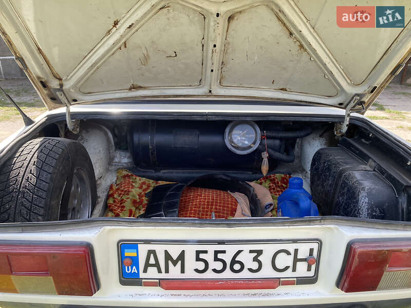 Седан ВАЗ / Lada 2105 1991 в Баранівці