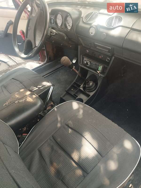 Седан ВАЗ / Lada 2105 1981 в Новомосковську