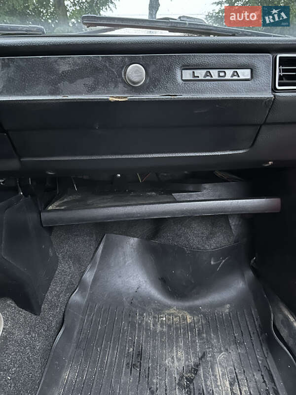 Седан ВАЗ / Lada 2105 1992 в Виннице фото 16 Седан ВАЗ / Lada 2105 1992 в Виннице