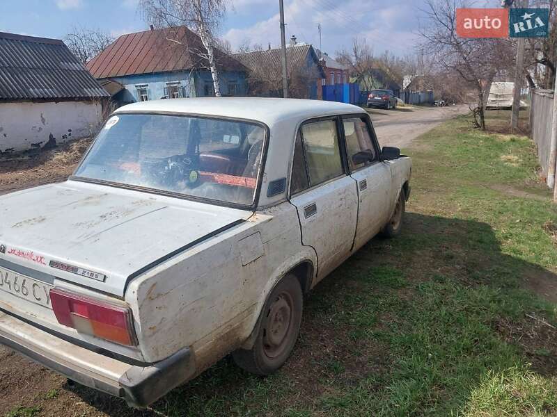 Седан ВАЗ 2105 1982 в 
