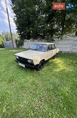 Седан ВАЗ 2105 1985 в Рівному