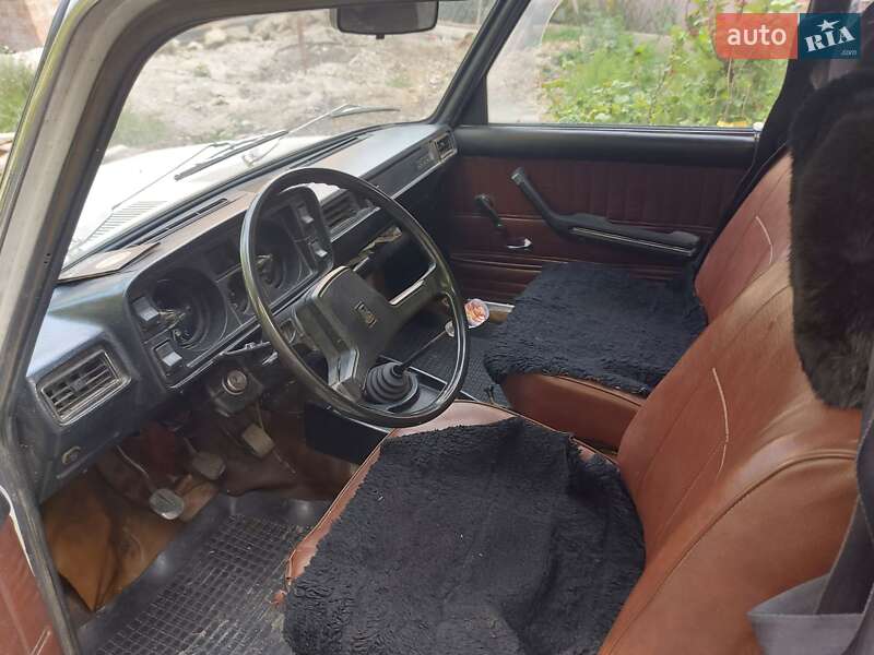 Седан ВАЗ / Lada 2105 1982 в Тернополе