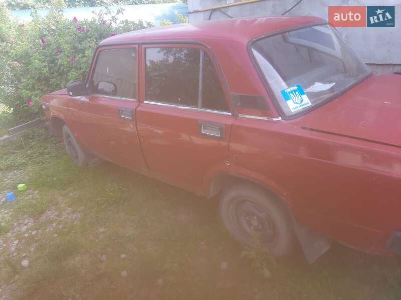 Седан ВАЗ / Lada 2105 1990 в Жидачове