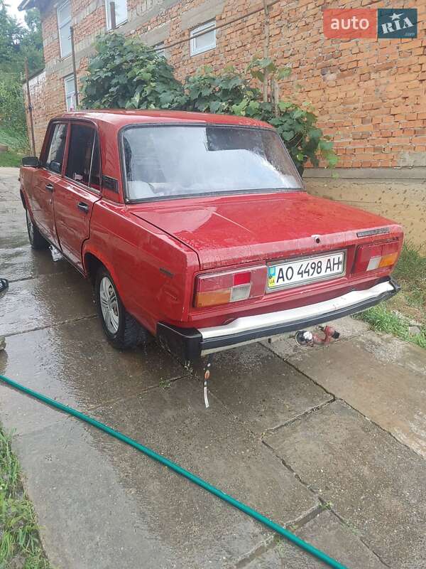 Седан ВАЗ / Lada 2105 1994 в Берегово
