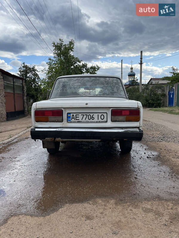 Седан ВАЗ / Lada 2105 1990 в Кривом Роге