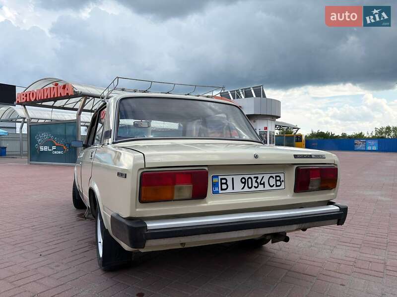 Седан ВАЗ / Lada 2105 1984 в Полтаве
