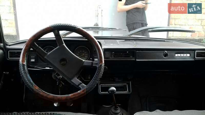 Седан ВАЗ / Lada 2105 1992 в Марганце