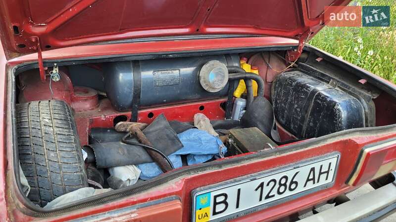 Седан ВАЗ / Lada 2105 1990 в Миргороді