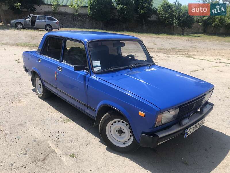 Седан ВАЗ / Lada 2105 1999 в Херсоні