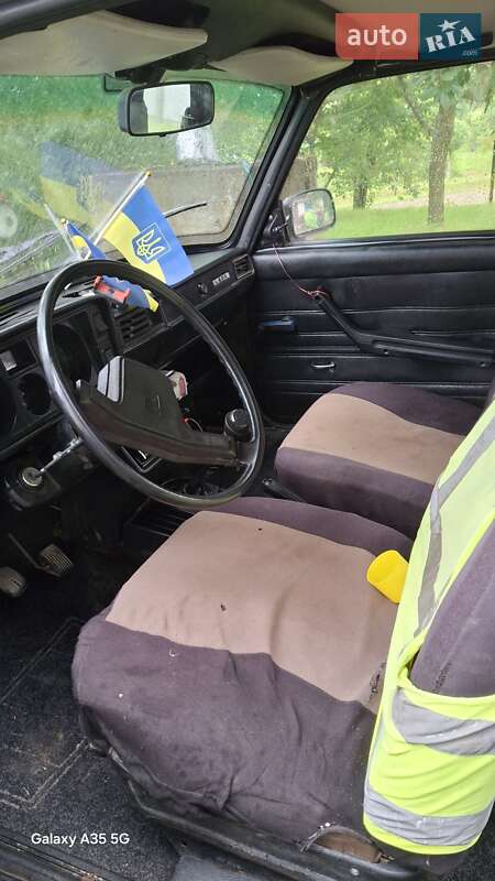 Седан ВАЗ / Lada 2105 1996 в Черновцах фото 8 Седан ВАЗ / Lada 2105 1996 в Черновцах