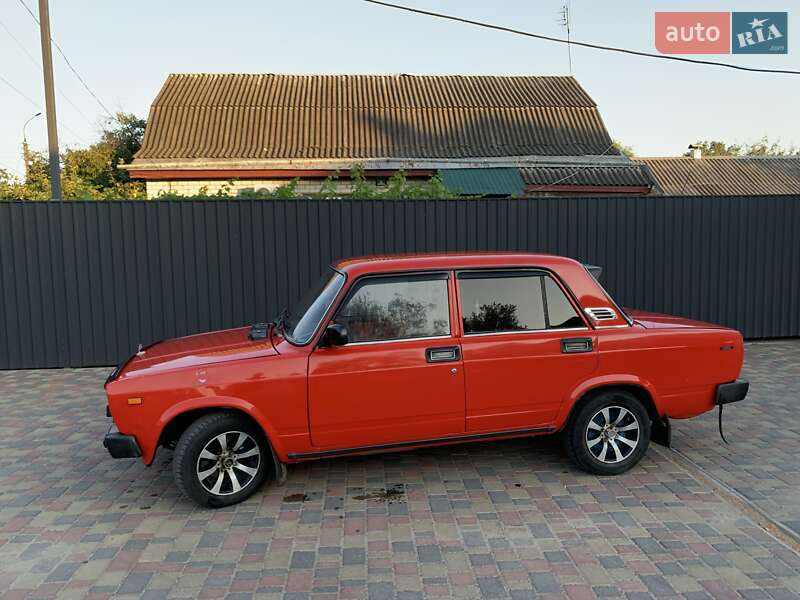 Седан ВАЗ / Lada 2105 1988 в Смеле фото 2 Седан ВАЗ / Lada 2105 1988 в Смеле