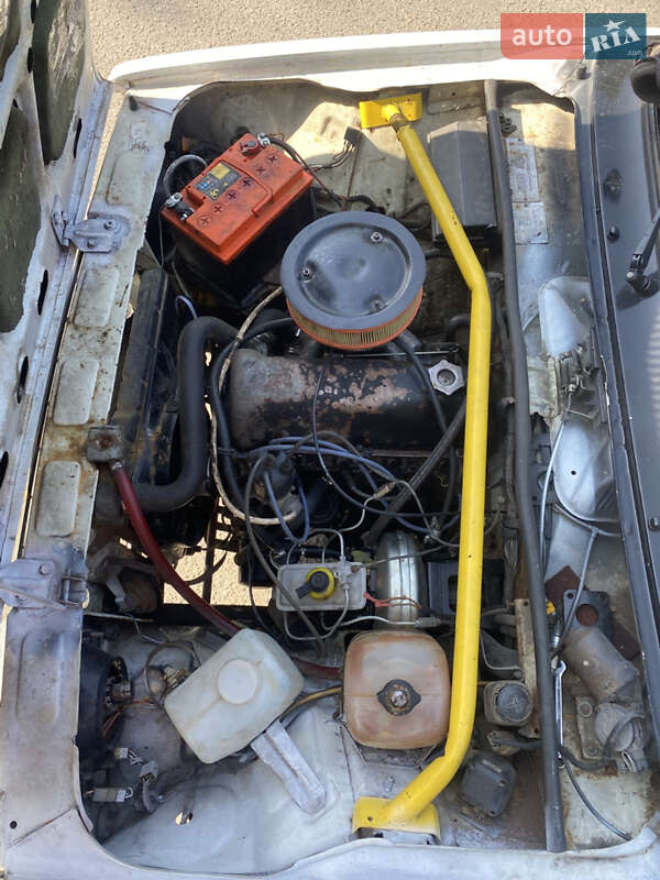 Седан ВАЗ / Lada 2105 1994 в Дніпрі