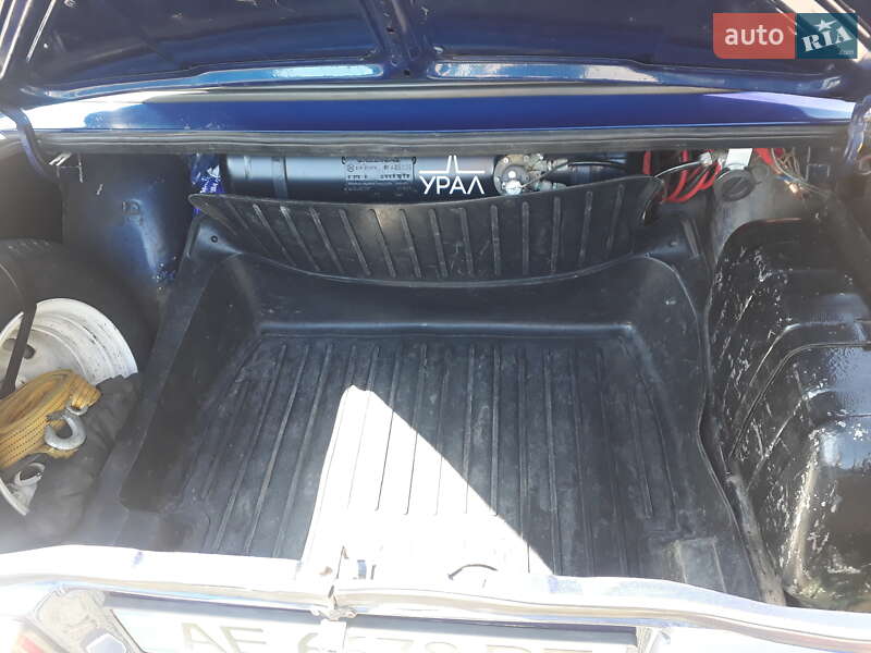Седан ВАЗ / Lada 2105 1986 в Кривом Роге