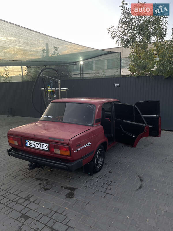 Седан ВАЗ / Lada 2105 1991 в Миколаєві