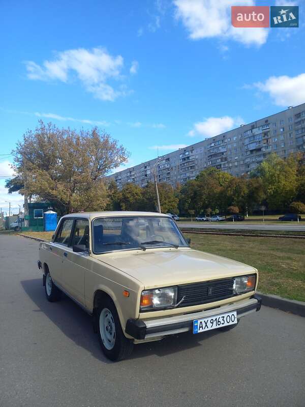 Седан ВАЗ / Lada 2105 1987 в Харькове