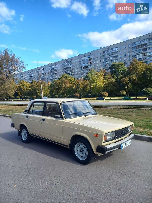Седан ВАЗ / Lada 2105 1987 в Харькове