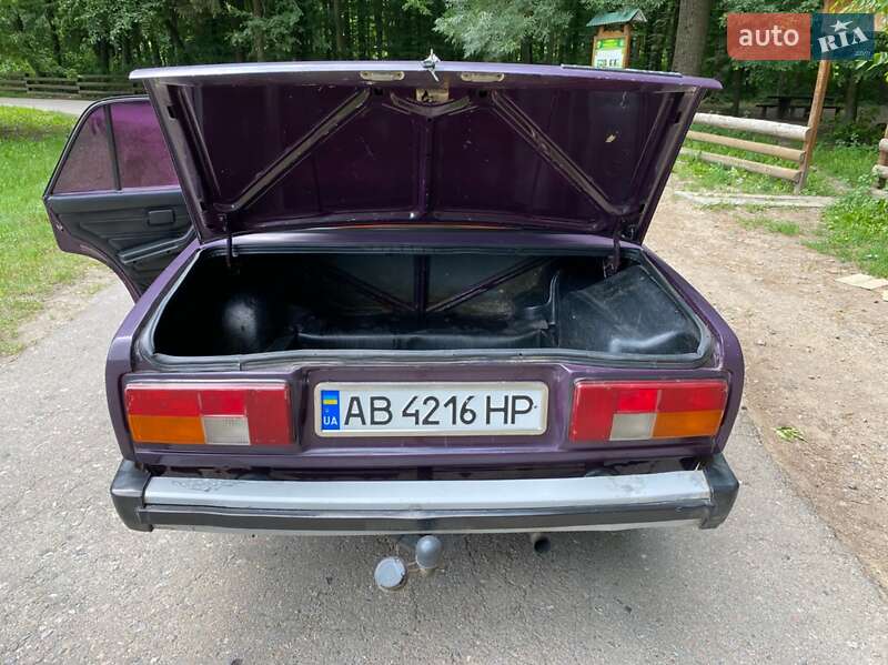 Седан ВАЗ / Lada 2105 2000 в Ильинцах