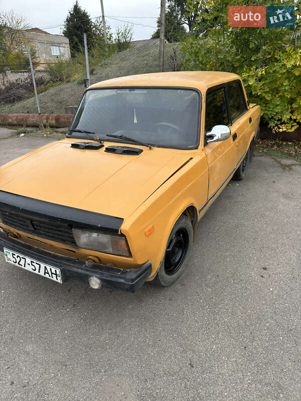 Седан ВАЗ / Lada 2105 1985 в Софіївці