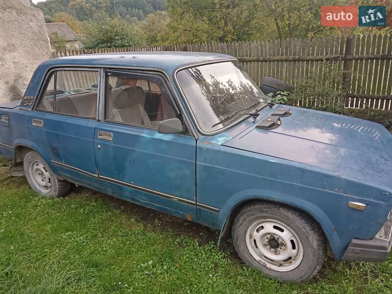 Седан ВАЗ / Lada 2105 1982 в Перемышлянах