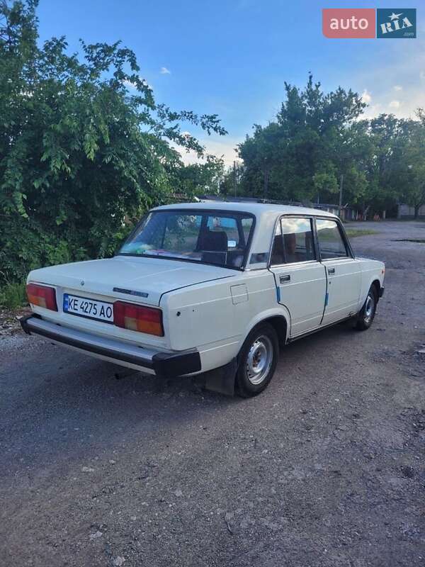 Седан ВАЗ / Lada 2105 1984 в Каменском фото 3 Седан ВАЗ / Lada 2105 1984 в Каменском