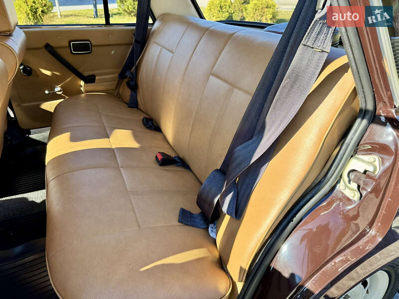 Седан ВАЗ / Lada 2105 1986 в Львове фото 59 Седан ВАЗ / Lada 2105 1986 в Львове