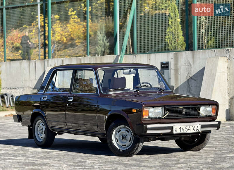 Седан ВАЗ / Lada 2105 1986 в Львове фото 104 Седан ВАЗ / Lada 2105 1986 в Львове