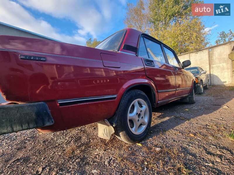 Седан ВАЗ / Lada 2105 1990 в Кременце